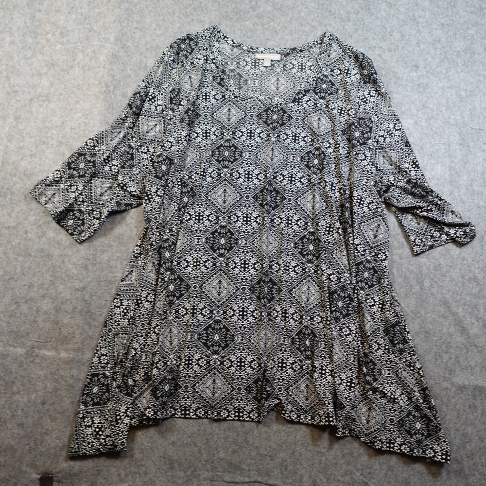 Woman Within Top Womens 4X Black White Tunic Sharkbite Hem Slinky Knit Geometric